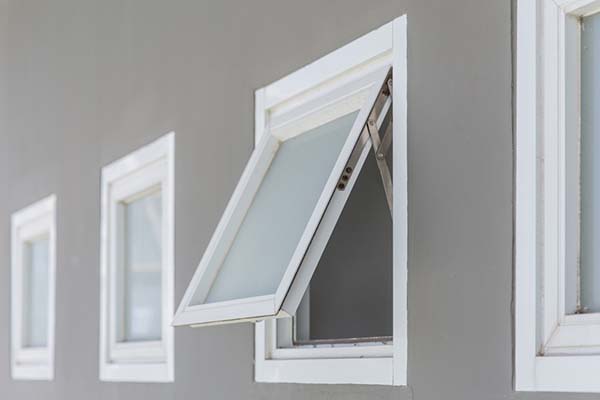 Awning Window หน้าต่างบานกระทุ้ง